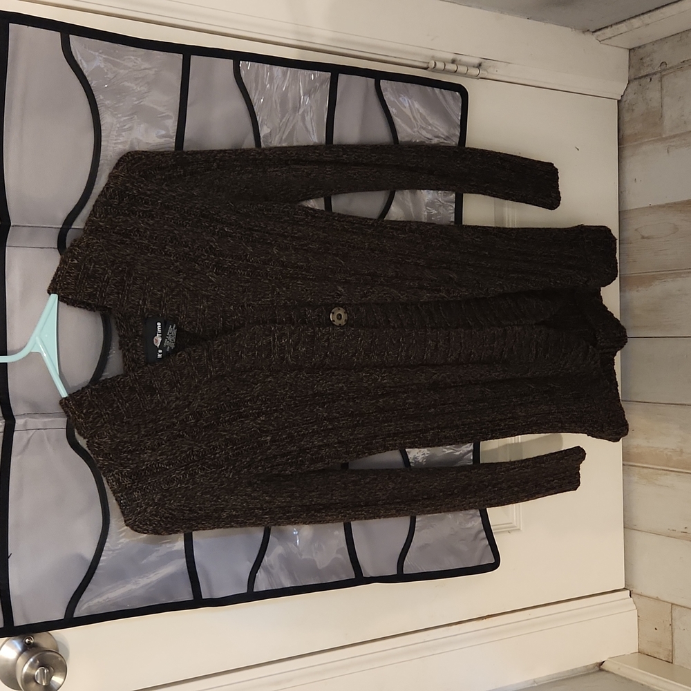 Hooded button sweater